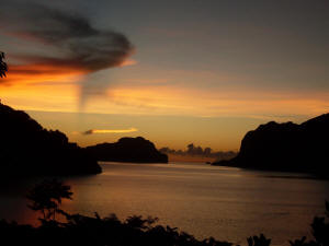 Spectacular sunset over Bacuit Bay from Makulay Lodge and Villas